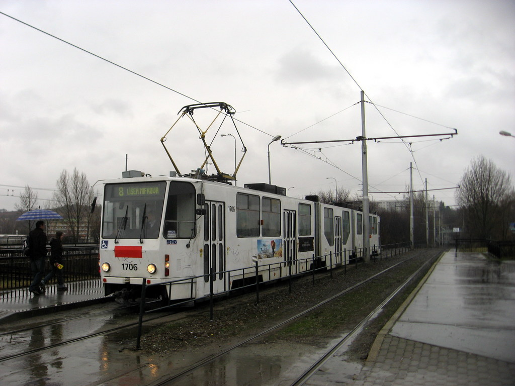 70499fa89f51f95d