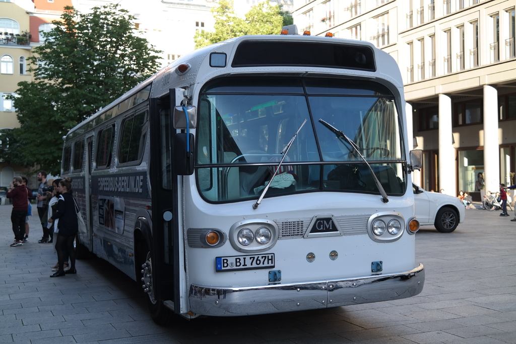 e01b1863d3495702